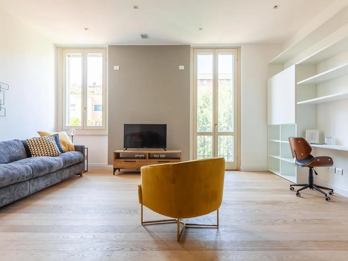Apartment Easyhomes-Solera Milan Italy